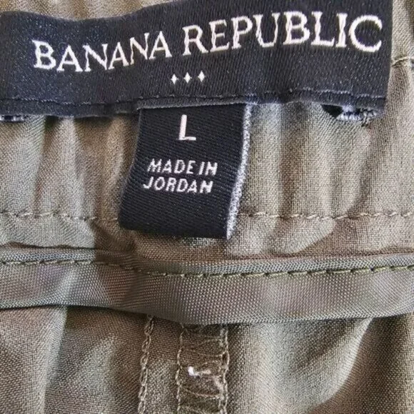 Banana Republic Lightweight Pants In Olive Green - Size L - Picture 2 of 8
